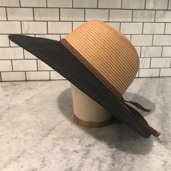 Kooringal Accessories - Kooringal Brim Two Tone Sun Hat Excellent Size 7 1/8 Medium Wide Brim Straw